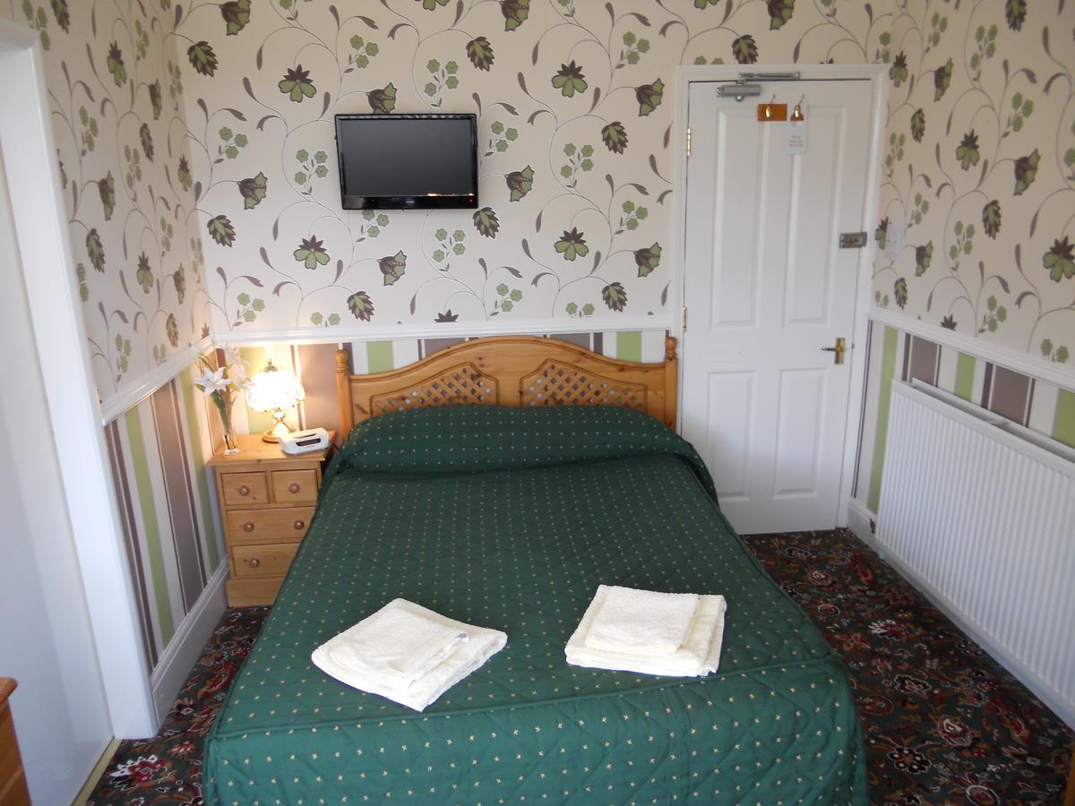 The Gordon Hotel Скарбъро Екстериор снимка