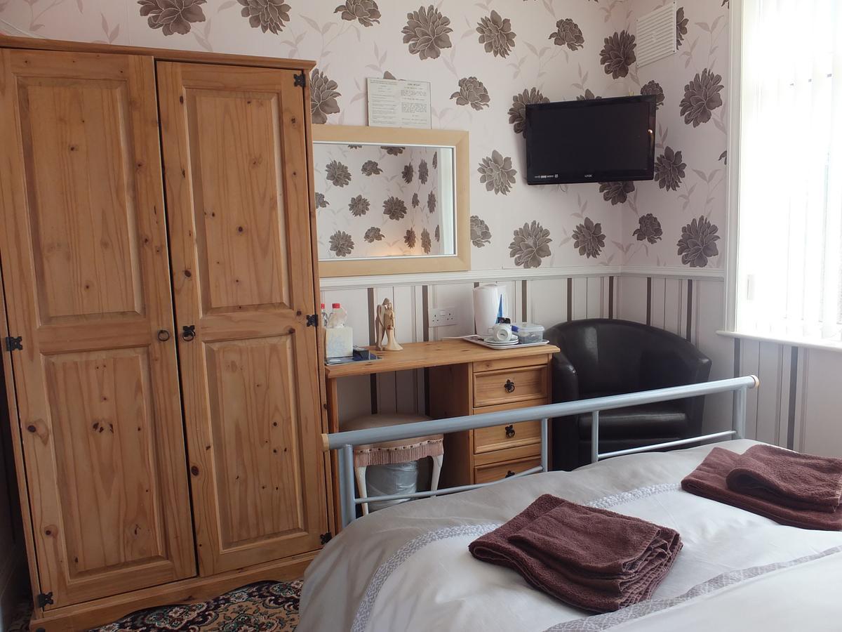 The Gordon Hotel Скарбъро Екстериор снимка