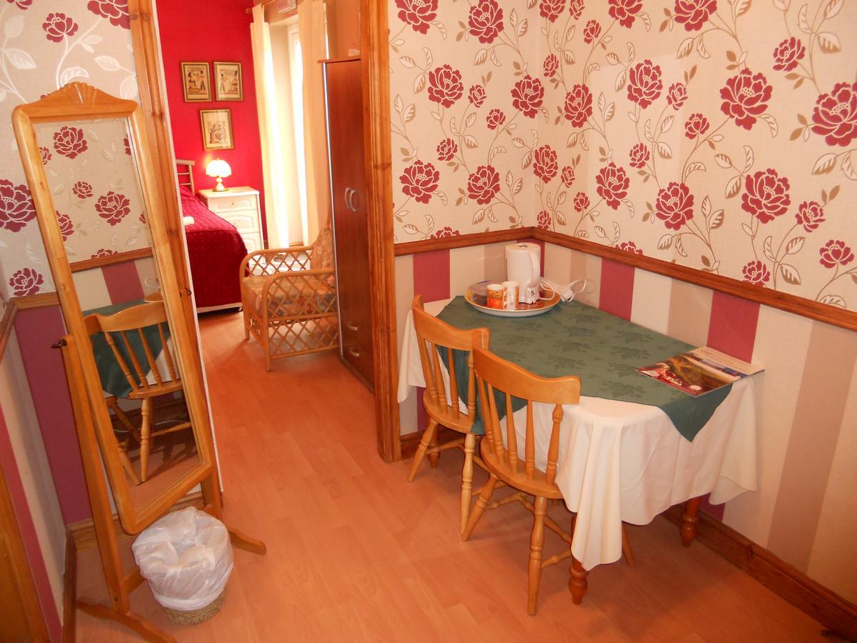 The Gordon Hotel Скарбъро Екстериор снимка