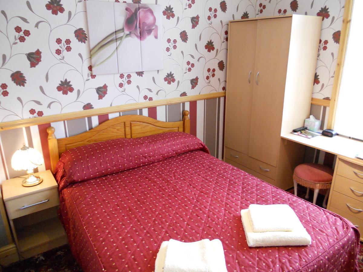 The Gordon Hotel Скарбъро Екстериор снимка